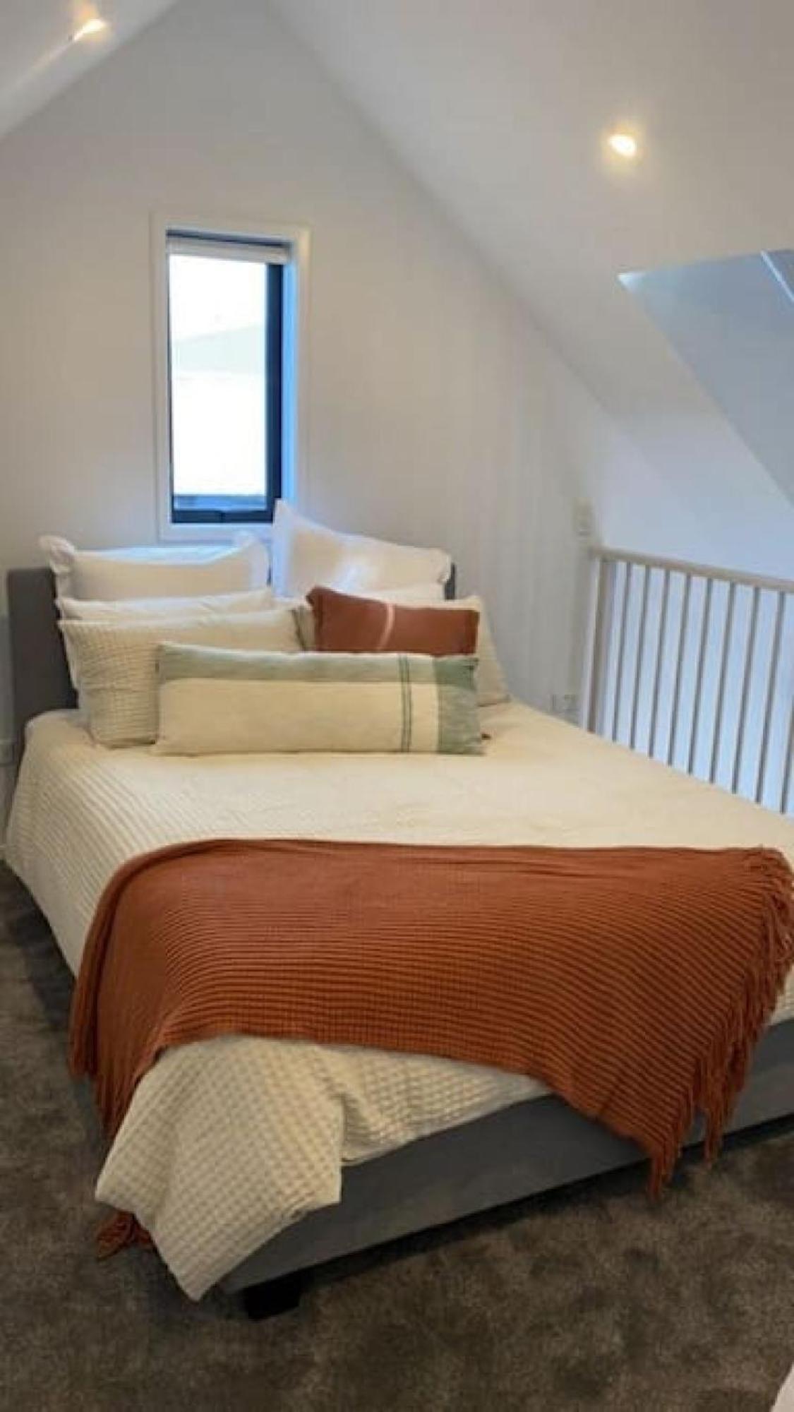 Cute On Cashel 1 Apartment ไครสต์เชิร์ช ภายนอก รูปภาพ